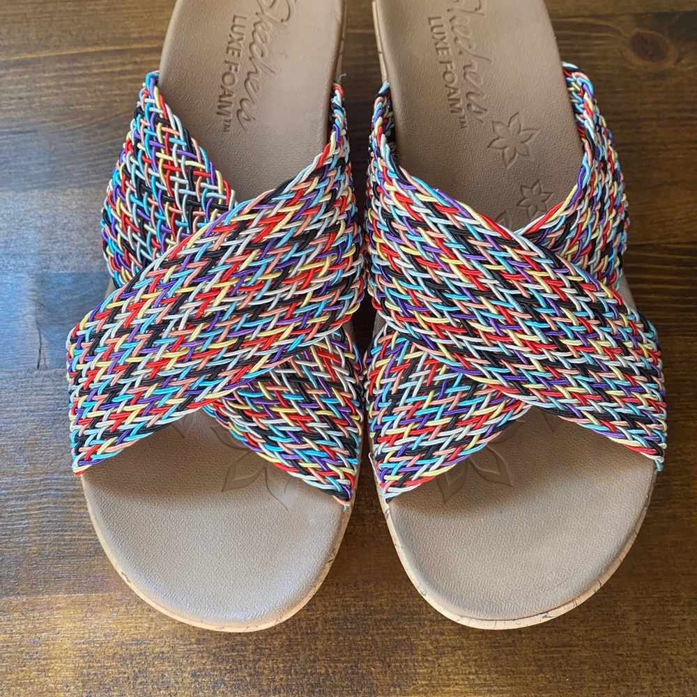 Sketchers Luxe Foam Vacation Mode Multicolor Wedge Sandals Size 9